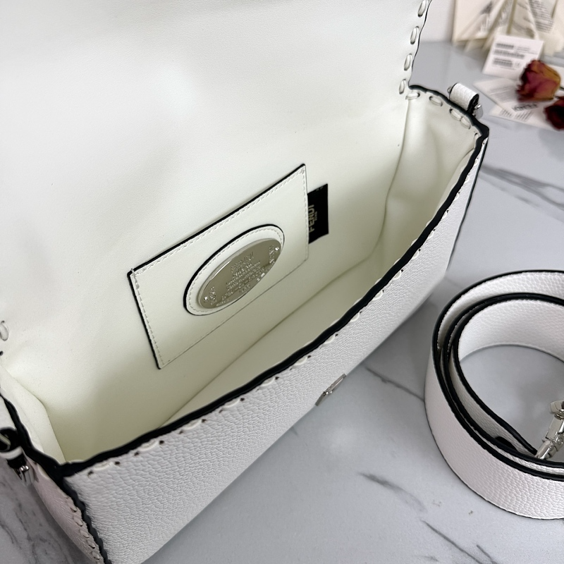LFP30 bag 27-15-6CM Shoulder bags