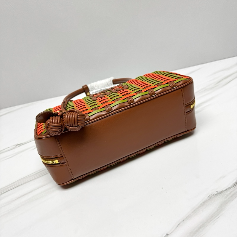 LMP26 bag 28-12-9cm Hand bag