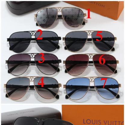 17541  Sunglasses with boxf
