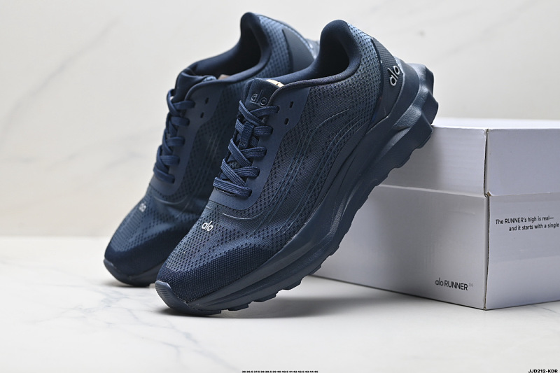 AAS2 Man and women 36-45 shoes with box