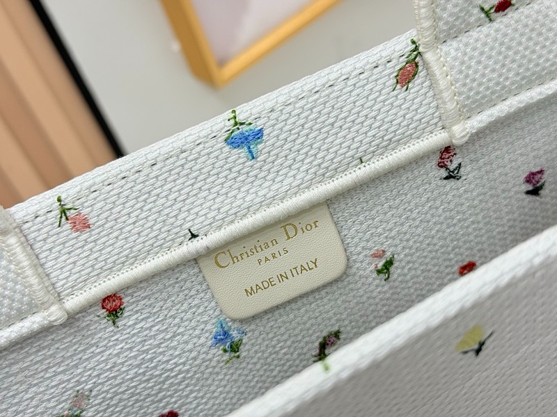 LDP33 bag  26-8-22cm 41-14-32cm 36-27-16cm Hand bag