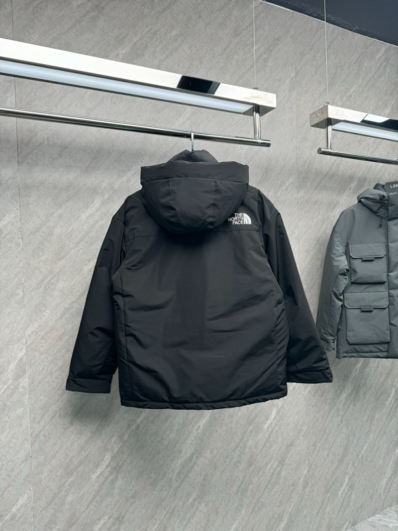 105891  Men's and women's northern workwear with multiple pockets, hooded down jacket, clothes