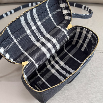 LBP18  Bag 19.5-8-15CM Shoulder bag