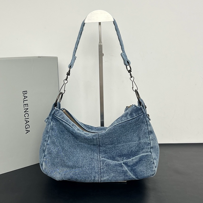 LBP18 Bag 27.9×19×13.9cm Shoulder bags