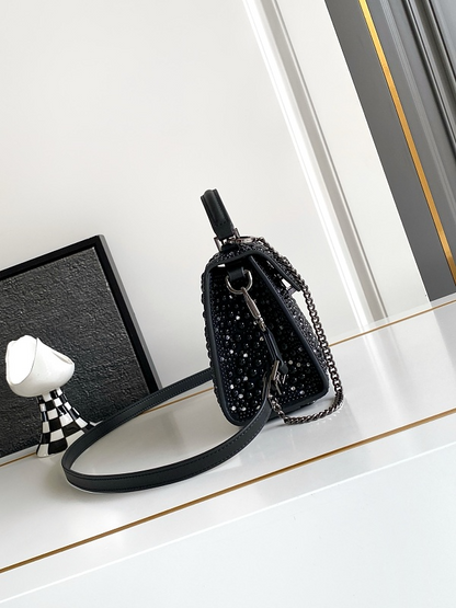 LVP9  bag 19-13-9 cm Shoulder bags