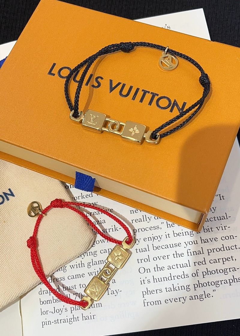 L235   Women's new titanium steel bracelet jewelry