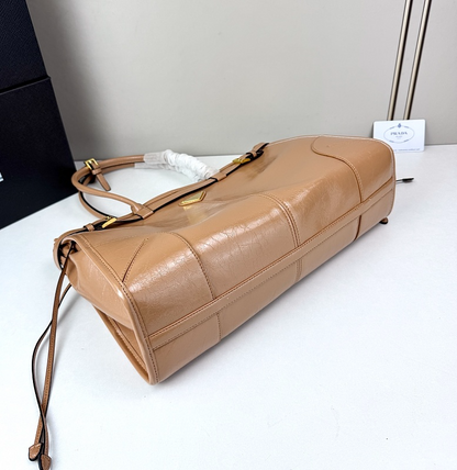 LPP43 bag 38-25-13cm Hand bag