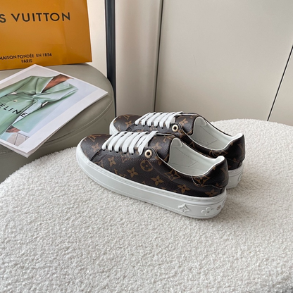 MJLS18 Synthetic Leather Shoes Women 35-42 shoes With box