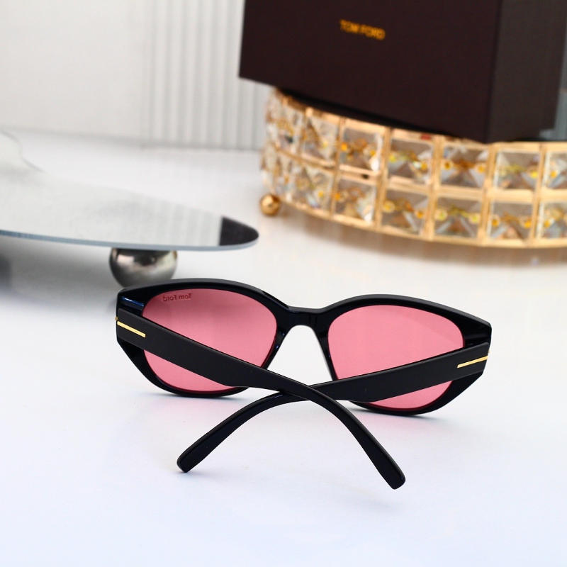 4838 Sunglasses with box