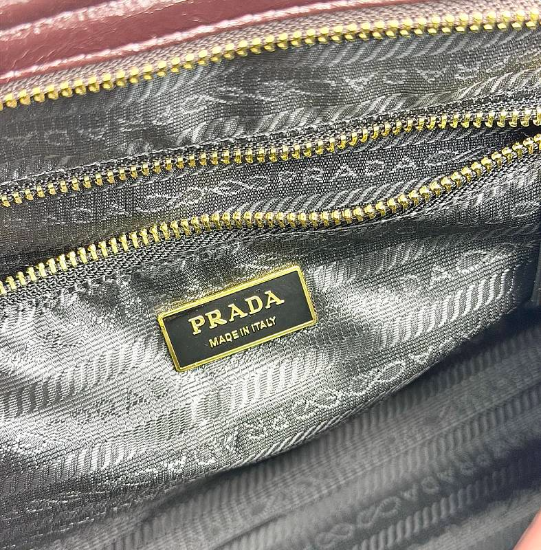 LPP43 bag 38-25-13cm Hand bag