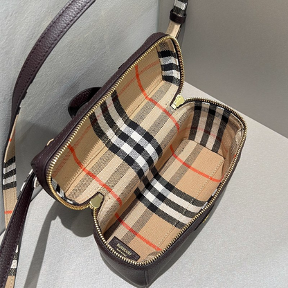 LBP18  Bag 19.5-8-15CM Shoulder bag