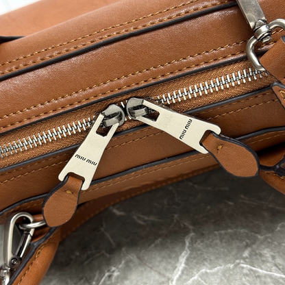 LMP25 bag 32-19.5-11CM Hand bag