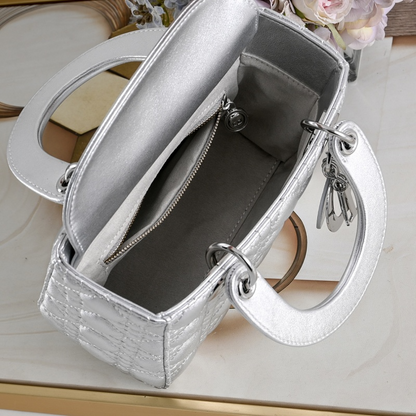LDP63 bag 20-17-9 cm Hand bag