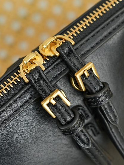 LMP22 bag 24-10-14cm Shoulder bags
