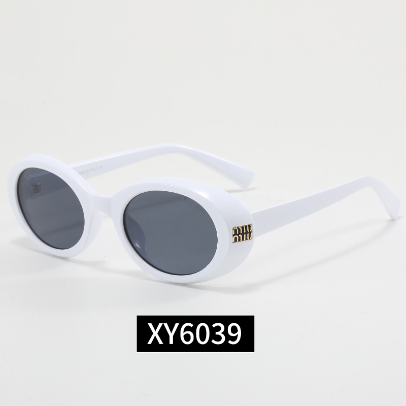 6039  Sunglasses with box