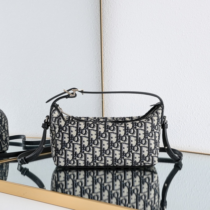 LDP66 Bag 22x13x9.5cm Shoulder bags