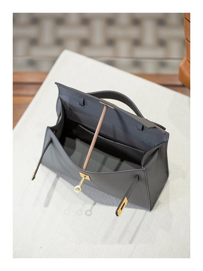 LHP17 bag 22-13-7CM Shoulder bags