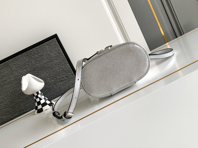 LVP2 bag17-10- 9cm  Shoulder bags