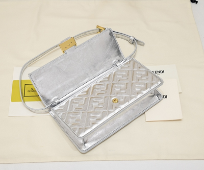 LFP6 Leather bag 21-5-11.5CM Shoulder bags