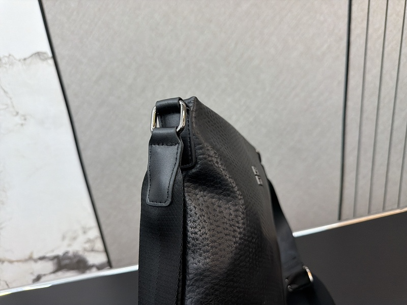 AGP11 Shoulder bag leather 23-27CM Man Bag