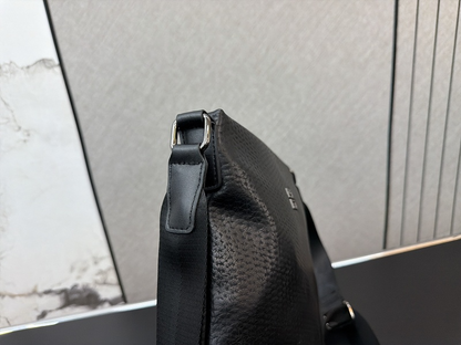AGP11 Shoulder bag leather 23-27CM Man Bag