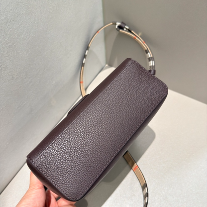 LBP18  Bag 19.5-8-15CM Shoulder bag