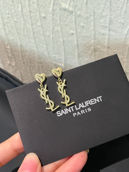 A1197  Women's new fashionable earrings and jewelry