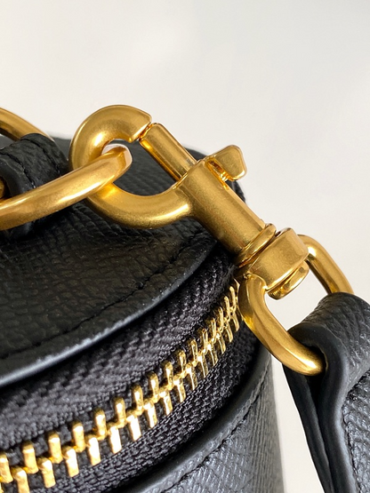 LVP2 bag17-10- 9cm  Shoulder bags