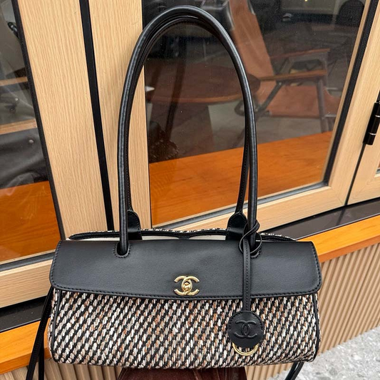 LCP113 bag 30.5-11-15cm  Shoulder bags