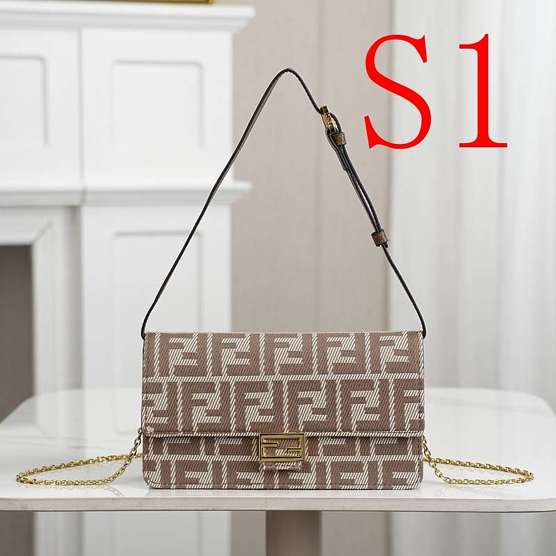 LFP53 bag 21-5-11.5cm Shoulder bags