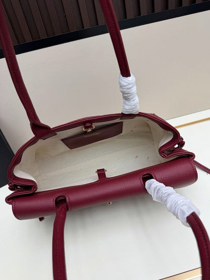 LCP136  Bag 33-17-13CM Shoulder bag