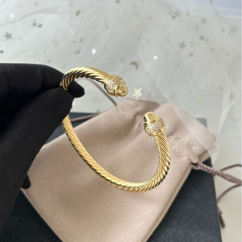 DY  DVB3  Fashionable and popular two tone 5MM bracelet with micro inlaid round head opening jewelry