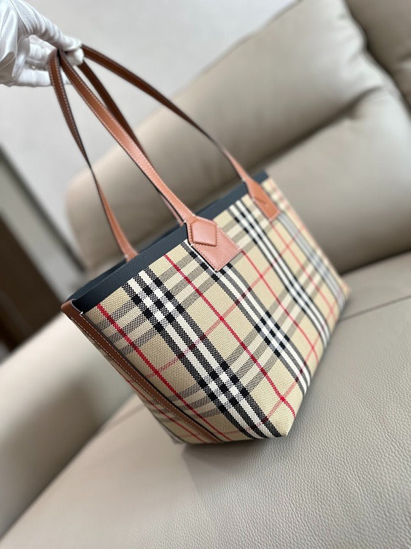 LBP19 bag 30-16-24CM Hand bag