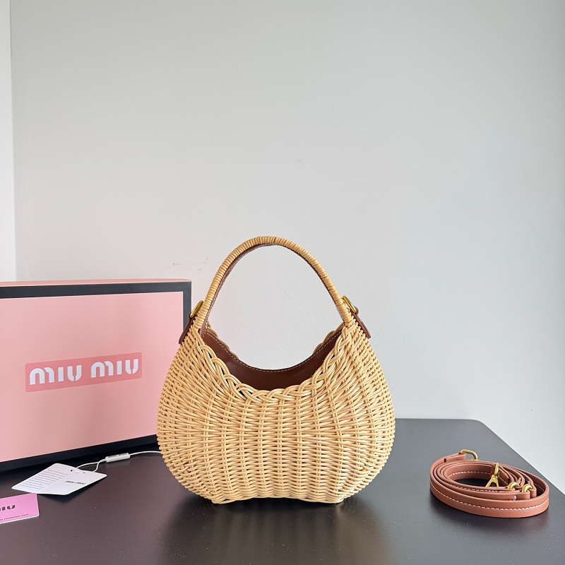 LMP17 bag 23-24-7cm Hand bag