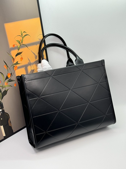 LPP37 bag 39-31-11cm Hand bag