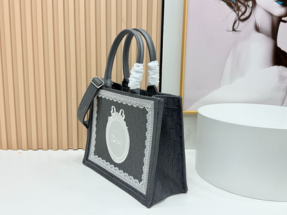 LDP33 bag  26-8-22cm 41-14-32cm 36-27-16cm Hand bag