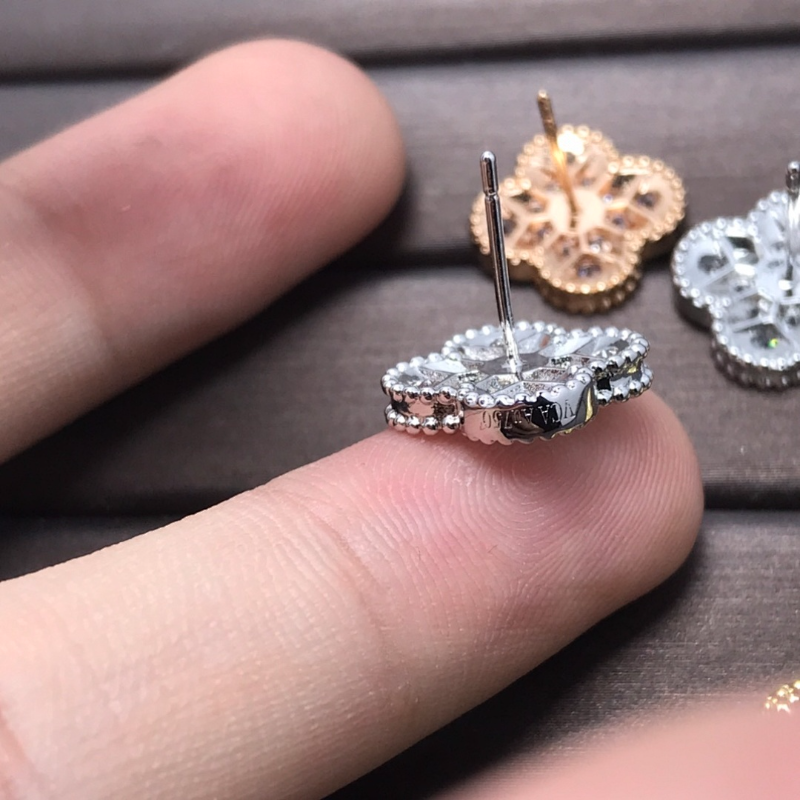 VAE61   Women's Starry Sky Large Earnail Jewelry