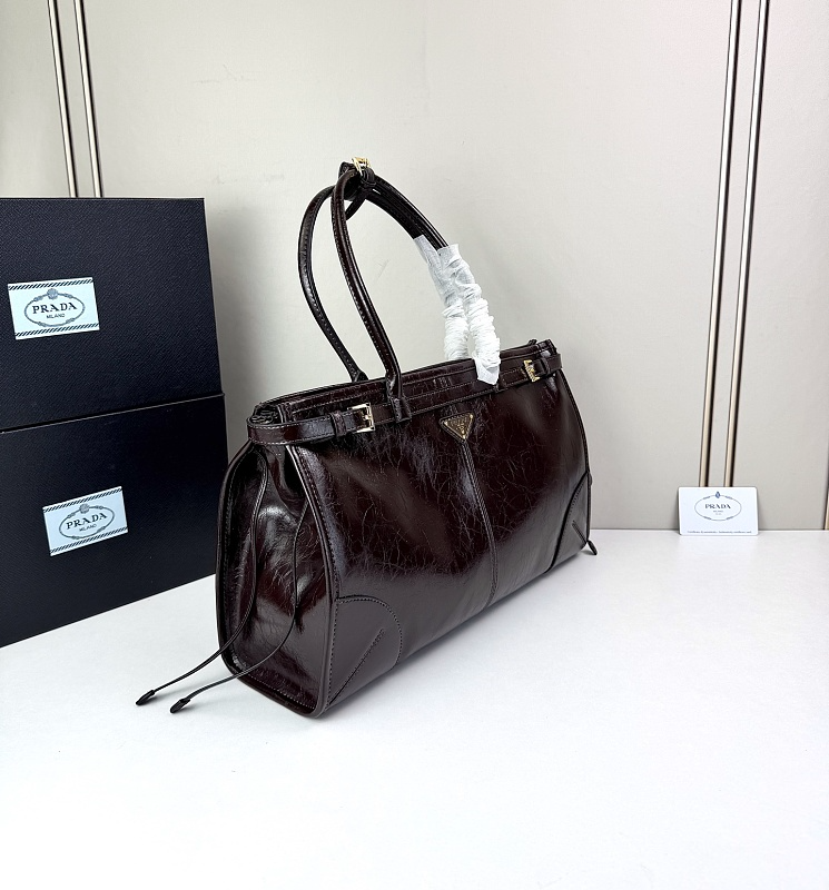 LPP43 bag 38-25-13cm Hand bag