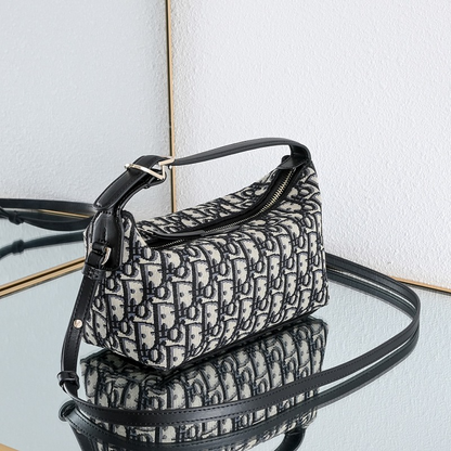 LDP66 Bag 22x13x9.5cm Shoulder bags