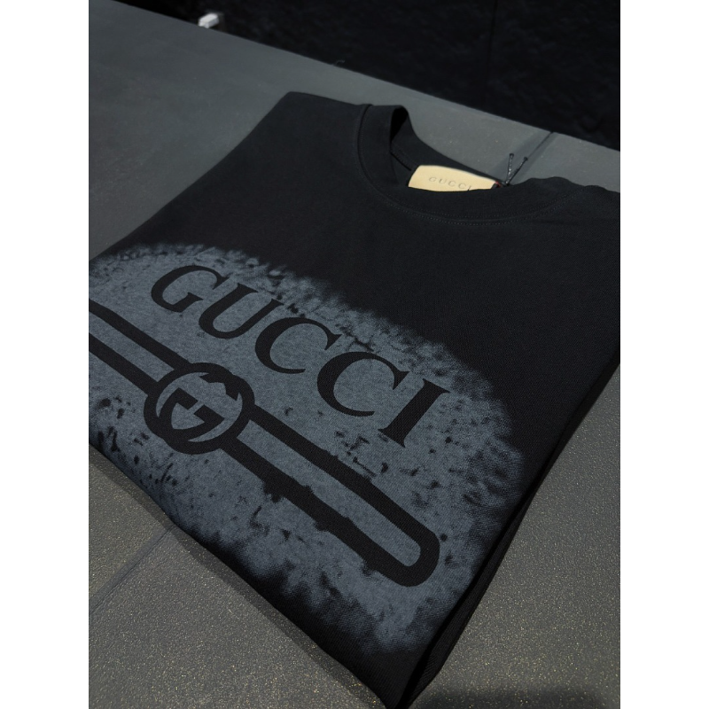 GUC050  New men's and women's summer pure cotton top T-shirt Clothing