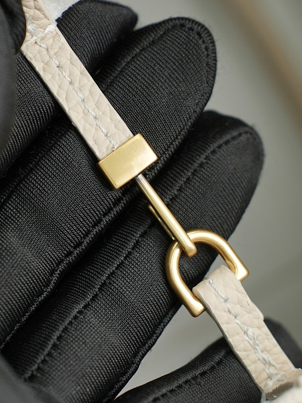 LYP60 bag 18-15-13cm Hand bag