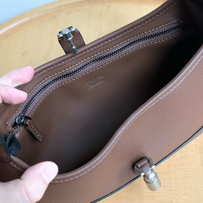 LGP62 bag 31.5-21-5cm 27-13-3.5cm Hand bag