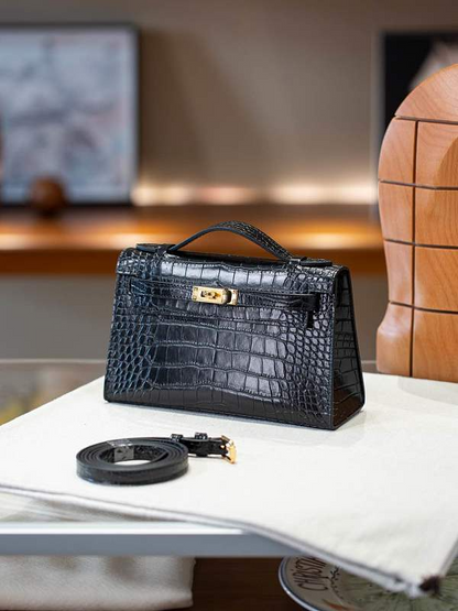 LHP12 bag 22X13X7CM Shoulder bags