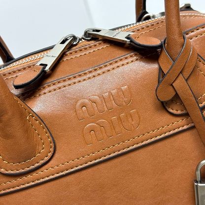 LMP25 bag 32-19.5-11CM Hand bag