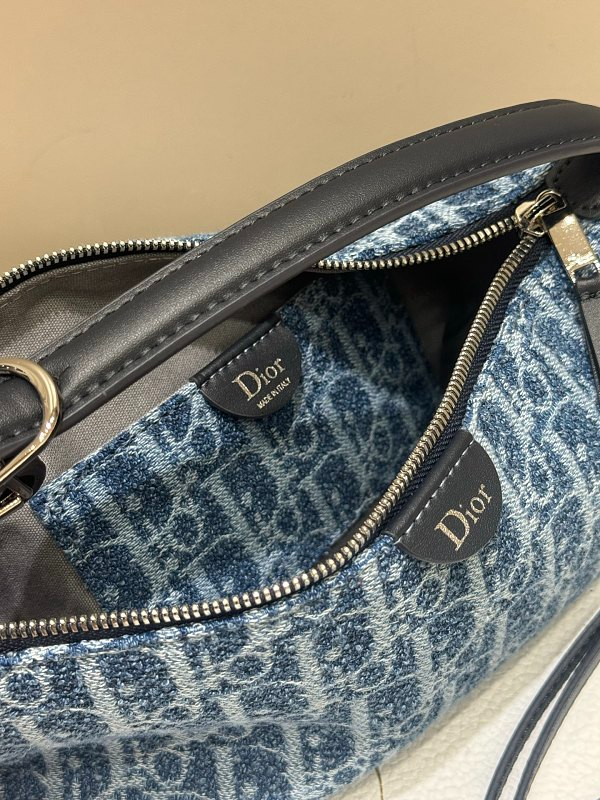LDP67 Bag 22cm Shoulder bags