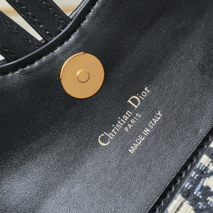 LDP48 Shoulder bags 18.5-11-2cm  with box