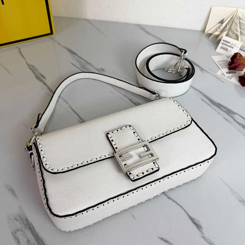 LFP30 bag 27-15-6CM Shoulder bags