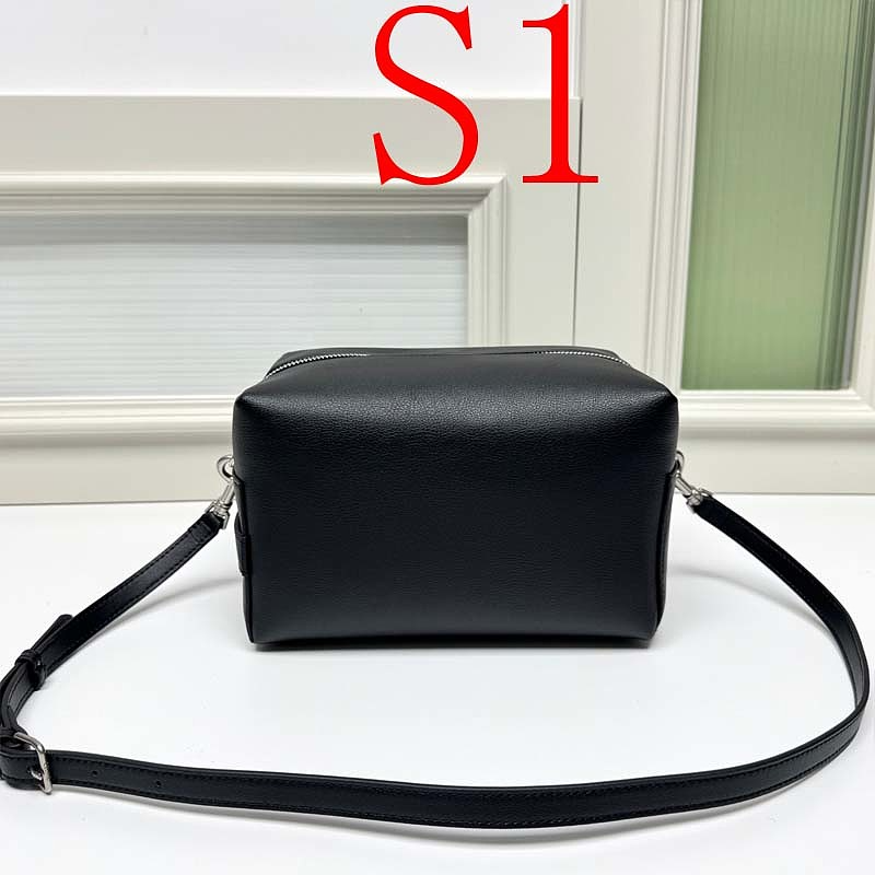 LCP133  Bag 22x16x10cm Shoulder bag