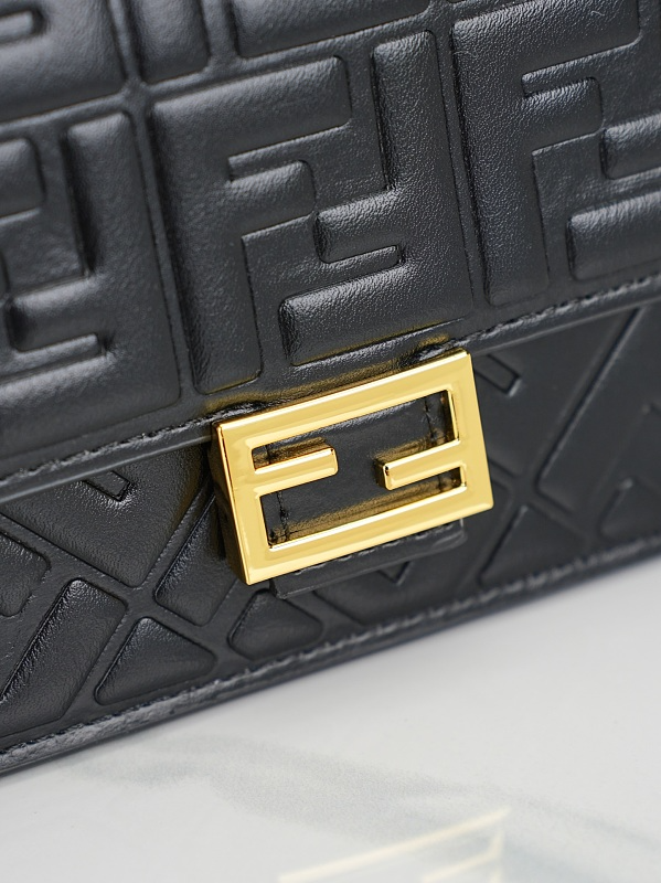LFP53 bag 21-5-11.5cm Shoulder bags
