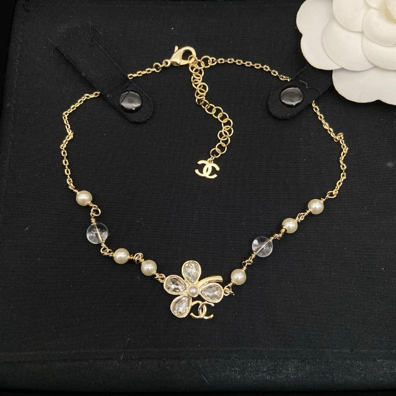 CHN105 Women's new four leaf clover crystal diamond necklace jewelry